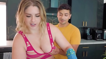 MILF Makes College Shower Threesome / Reality Kings  / download full from rkfull.com/nake