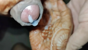 Chennai wife Blowjob cum on hand