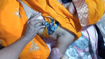 ये नहीं देखा तो क्या देखा मुंह में लड चूत में उंगली हाथ में बूब्स