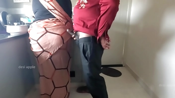 Dick flashing and jerking infront of Andhra maid Sridevi