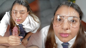 हे भगवान, धन्यवाद सौतेली बहन, मैं तुमसे प्यार करता हूँ! - हैण्डजॉब, शौकिया चेहरे का प्रदर्शन।