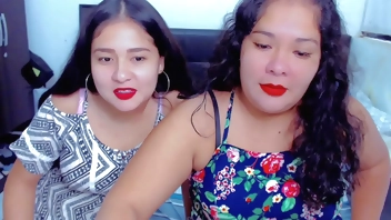 Me encanta follar a mi dulce hijastra antes de que acabe el 2024