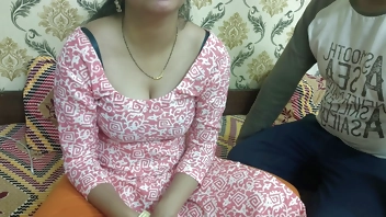 Desisaarabhabhi- Stepmom ko girlfriend and boyfriend roleplay ki liya manaya stepmom fucked hard in her big ass