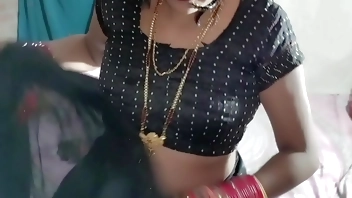 Indian xxx Desi video black saree blouse petticoat and panty
