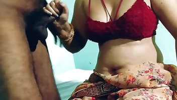 सौतेली बुआ की बहु से लन्ड चुस्वाया और उसकी चूची पर सारा क्रीम निकाल दिया