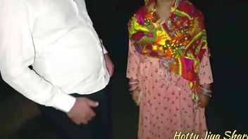 Desi Kulhad Pizza Couple sex tape Fucking video neighbors wife outdoor night sex.