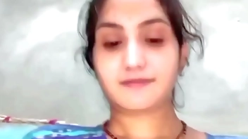 Panjabi girl ko uske boyfriend ne uske Ghar me aaker choda