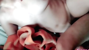 Este hombre me cogió toda la noche