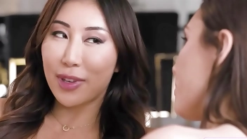 I anal strapon fucked my busty asian gf