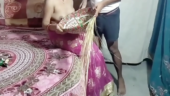 कैसे बहाने बना रही थी फिर भाभी को आंगन में चोद डाला