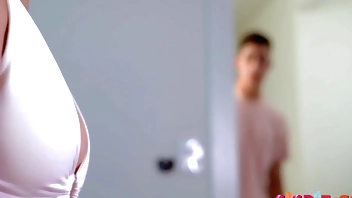 Stepsis Is A Gamer Lulu Chu, Parker Ambrose, Parker Ambrose