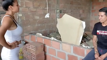 le follo por primera vez el culo delicioso a mi jefa