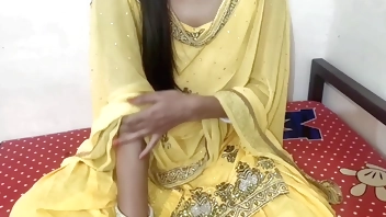 Cheating Indian Bhabhi Gets her Big Ass Fucked By Devar Indian Village Desi Bhabhi Ki Devar ke Sath Mast Desi Chudai xxx