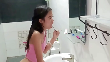 Filipina babe gives rimming - no choice is ass is on the face