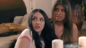 Oh my god we summoned a lesbian sexdemon