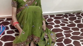 Indian Hot Stepmom has hot sex with stepson in kitchen! Father doesn't know, with clear Audio, Indian Desi stepmom dirty talk  in hindi audio