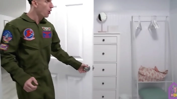 TOP GUN XXX PARODY TRAILER