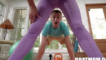 Stepmoms Hot Body Energizes Me Madison Brite, Johnny Love