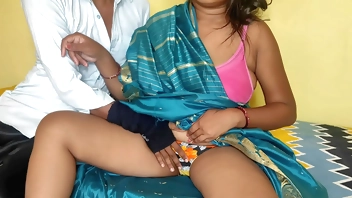 Indian hot Milf aunty vs hot teen!! Indian sex with hindi audio