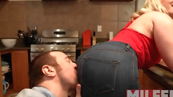 Stepson got Boner while Watch her Hot Step Mom Cooks - MILFED