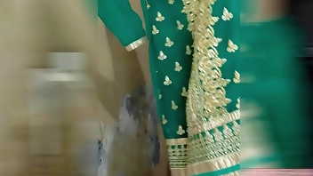 Indian Desi Girl Bathing Video In Hindi