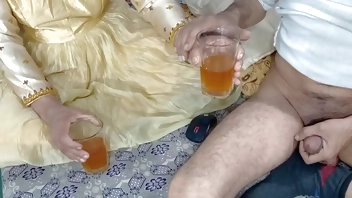 भारतीय नव विवाहित दुल्हन गुदा स्वस्थ रस के बाद स्मार्ट डिल्डो के साथ गड़बड़ कर दिया