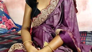 Indian hot sexy woman hindi taking