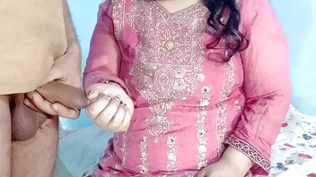 बिना कंडोम के मिशनरी पीओवी में भारतीय देसी विधवा सौतेली बहन की चूत चोदना