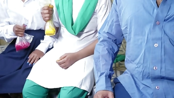 XXX इंडियन हैप्पी होली स्पेशल स्कूल में सर स्टूडेंट चुदाई XXX हिंदी में