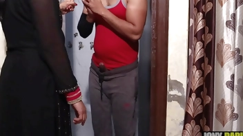 Horny Punjabi Bhabhi caught bihari in her bathroom doing Masturbation and Punished him by sucking pussy