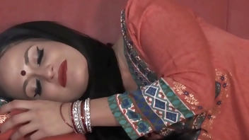 भाभी देवर के इंतज़ार में बेक़रार