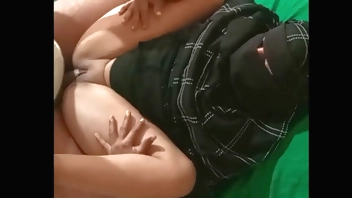 Indian muslim Aunty fucked by her boyfriend in hindi