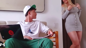 Creampie with my stepmom while my step dad is next to us - Monique Fuentes & Danner Mendez - FREE