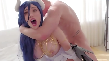 Albedo is happy to serve her Overlord