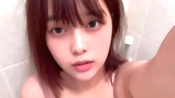 【自撮りオナニー】思◯期って男の人だけシコってエロくなるんじゃなくて女子もエロくなるんだよ…