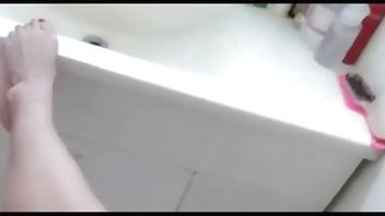 Part-time teacher at Tianjin Nankai, showing off pussy and legs, 15222084408 (same as WeChat), Wang Ping, can come to the door, can book overnight