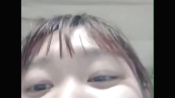 为男朋友掰开自己B的女大学生姚珊珊