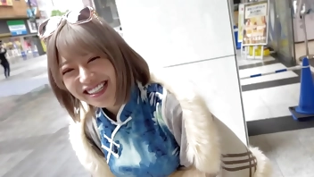 part1 【溢れる精子を押し戻す色狂い女×妊娠するまで止まない騎乗位性交】あざと可愛い笑顔と小悪魔テクで全ての男を狂わせる！妊娠適齢期な絶倫ラウンジ嬢と生交尾！極上Gカップ爆乳パイズリ&ねっとりフェラでジュポジュポご奉仕！パイパン美マンから溢れるイキ潮！妊娠確定のエグすぎる腰使いで、孕むまで搾られる中出し2回戦！！