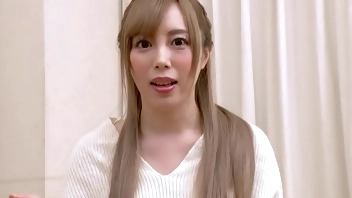 F-cup, fair-skinned body, wide eyes and cute face, super S-class actress Rino Sakuragi is now appearing on Jonetsu Tairiku 1