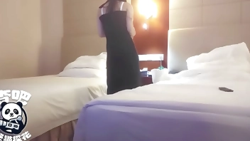 Panda Tanhua-170 is newly released to the sea and is carefully trained by Brother Panda. Various sexual positions are unlocked in turn.