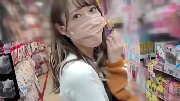 part1 The voice of an idol-class voice actress is a must for moe! Her slender body and adorable looks are very attractive! You can enjoy the rich lovemaking sex with your ears in various situations!