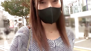 アパレル店員のバイトをしているノゾミちゃん！！長くスラリと伸びた脚にFカップの超美乳！！モデル級のハイレベルなボディバランスにもう目が釘付け！！Part1