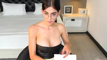 I almost cum inside my secretary's pussy