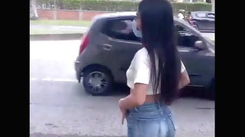 How delicious this Skinny Ass I just wanted to record her and talk and she alone offered me the tail to catch her - 18 girl