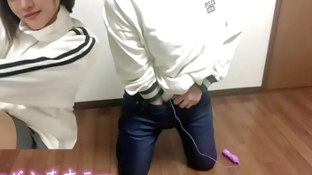 I like wearing jeans and masturbating... I get horny when I see men wearing jeans and their dicks bulging. .