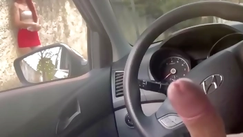 informação na rua para gostosa que estava no ponto de ônibus!