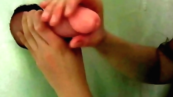 Mamada increíble en gloryhole