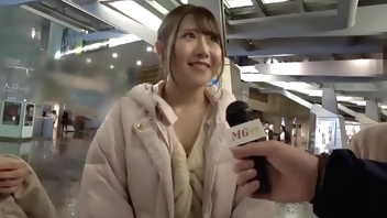 痴●されるために東京に来た地方住みメチャかわ淫乱JDを捕獲！東北育ちの色白ムニュムニュFカップおっぱい&プリプリ超柔桃尻を揉みしだく！！Part1