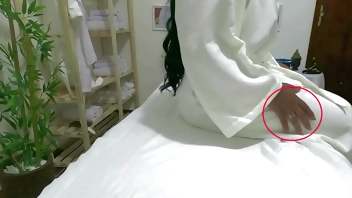 Camera filmou atendimento de massagem tantrica REAL