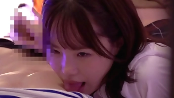 part1 【ガチ恋注意！！なんちゃって美女J○】月収100万以上？！超売れっ子嬢から学ぶ色恋術！！パイパンま○こがめちゃエロいミニマムボディに中出しアリの濃厚2発射！！